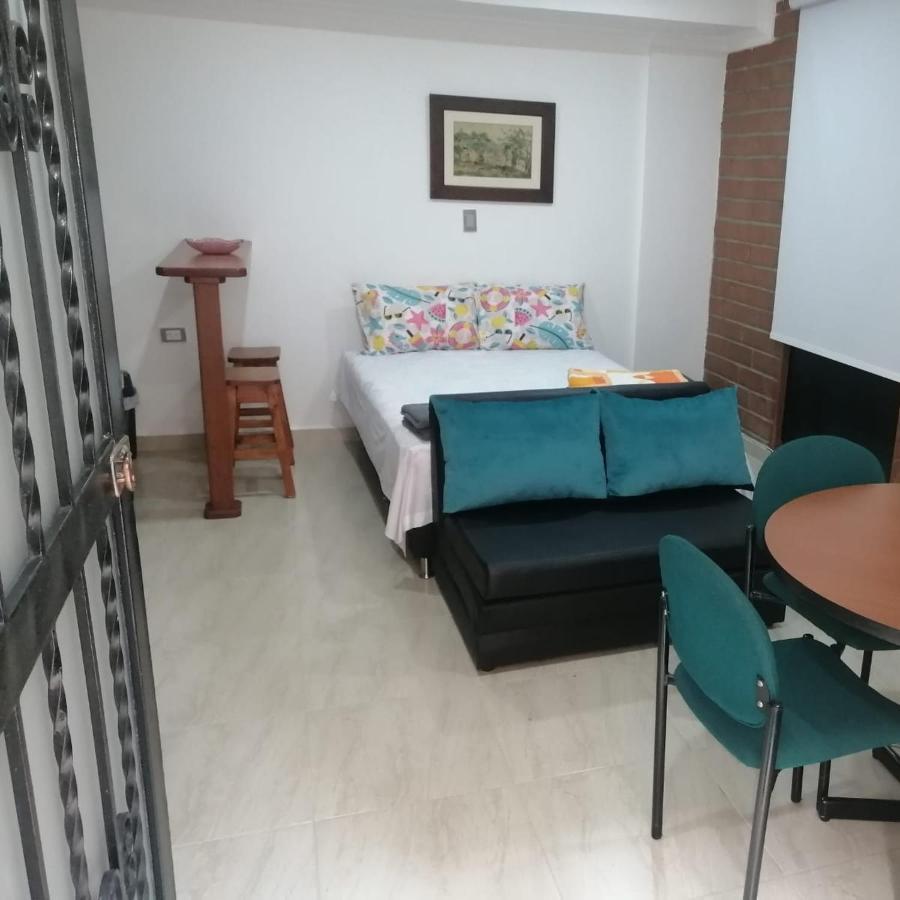 Apartaestudio Cerca Metro Apartamento *