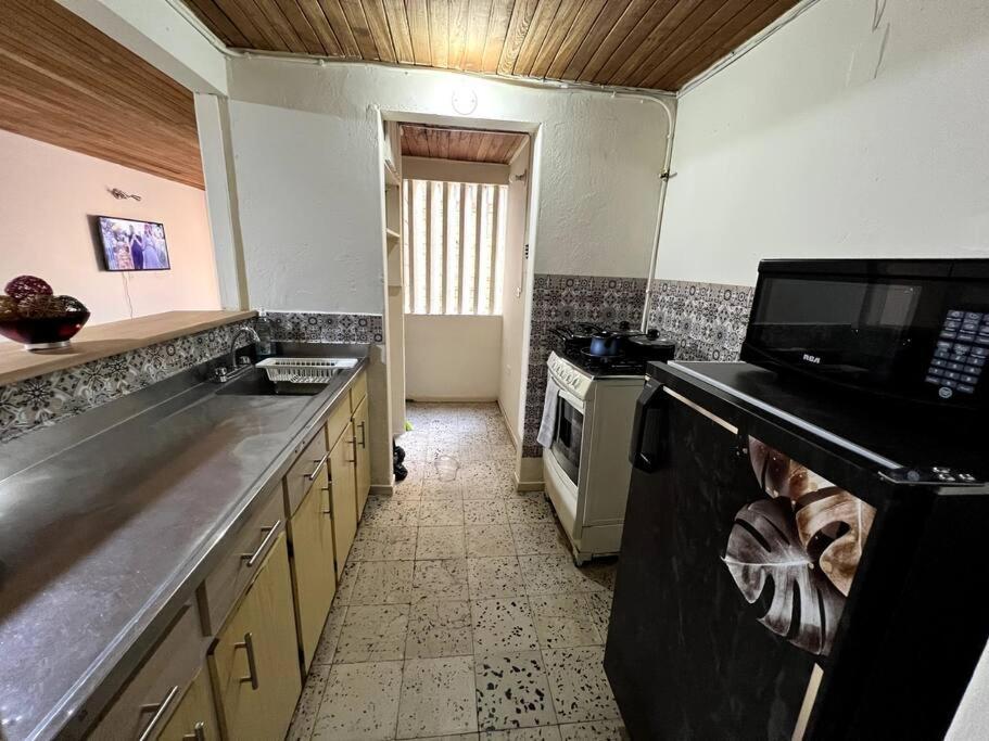 Grande, Hermoso, Acogedor Y Privado Apartamento