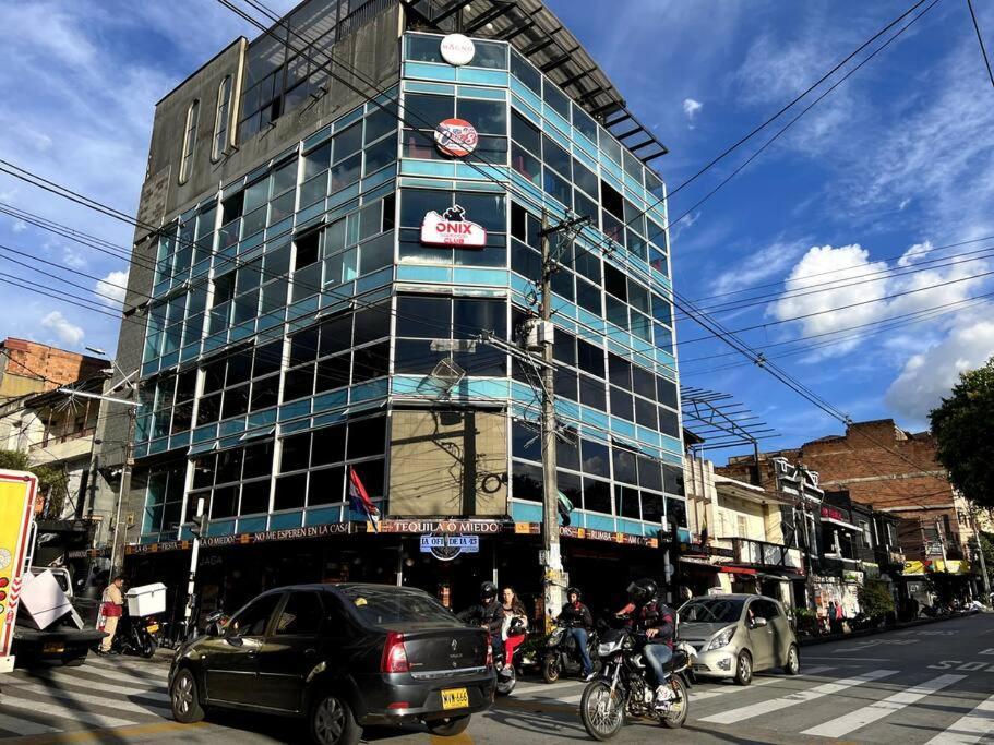 Apartamento Grande, Hermoso, Acogedor Y Privado Medellín