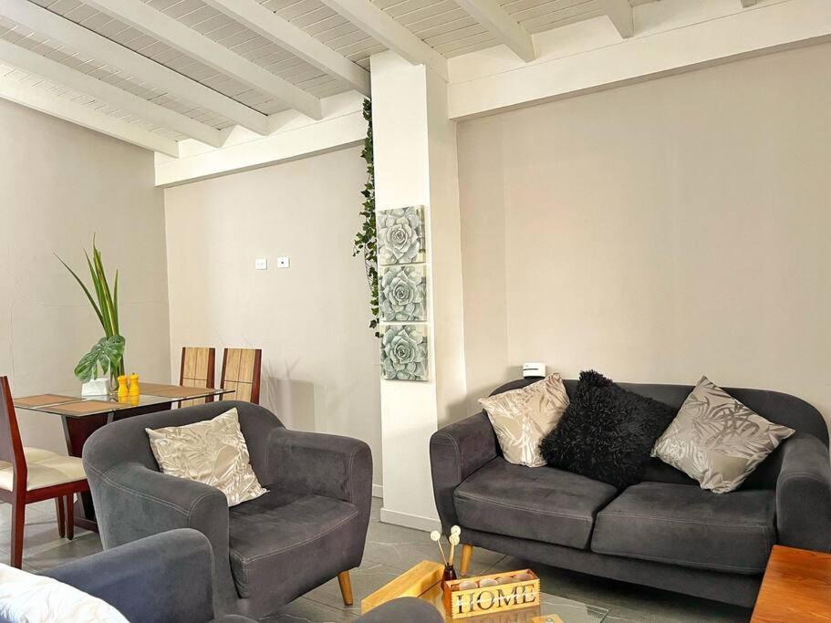 Apartamento Laureles La 80 * Medellin
