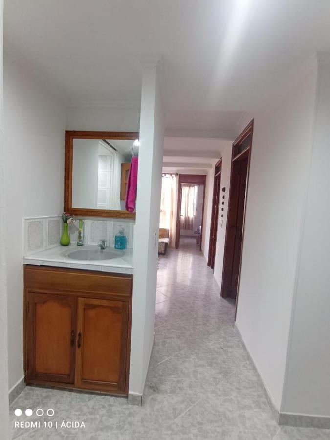 Habitación en casa particular Doble En En Zona Udea Medellín