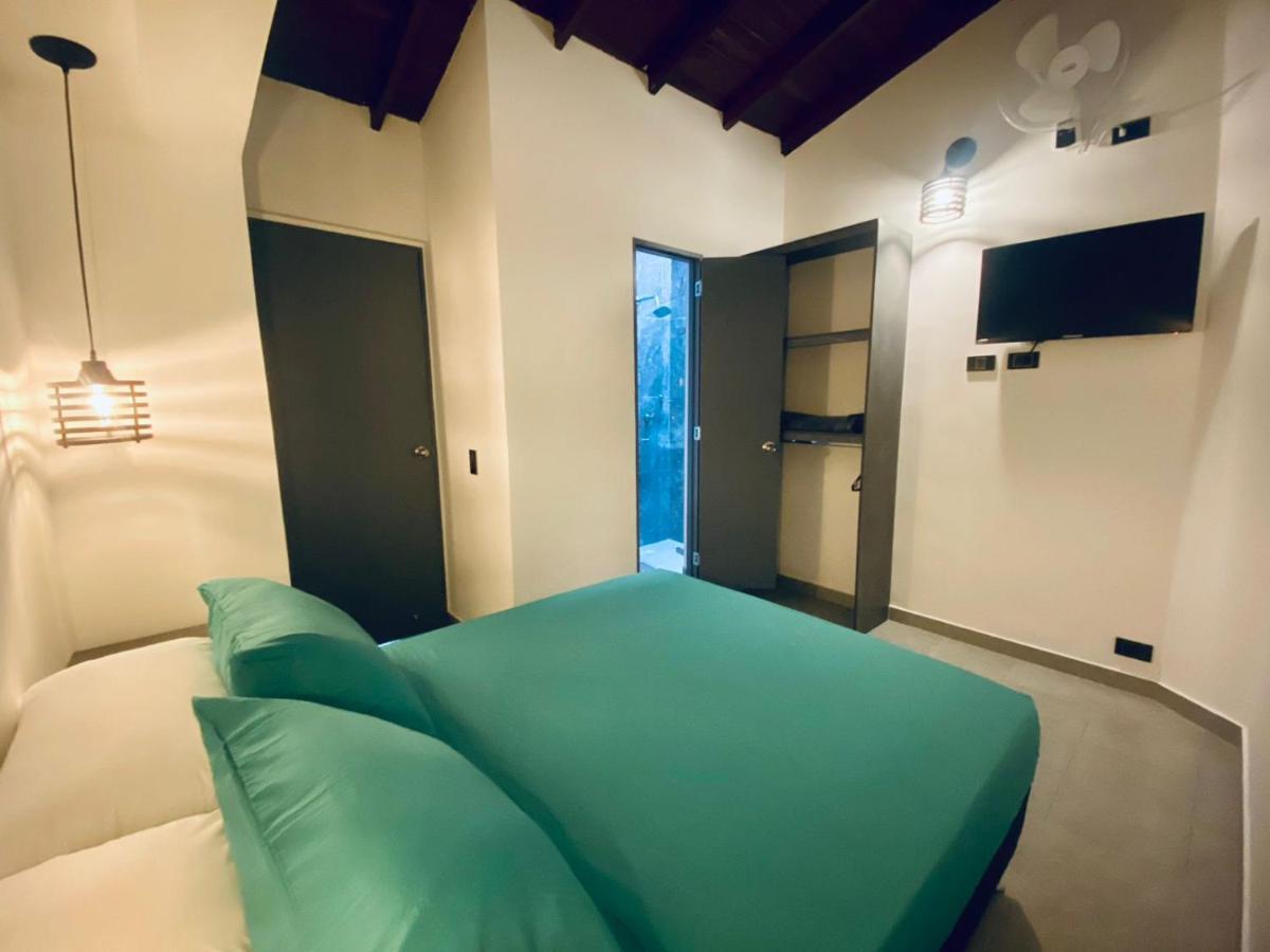 Hotel Mi *