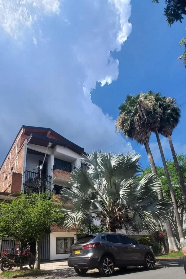 Hermoso En Zona De *