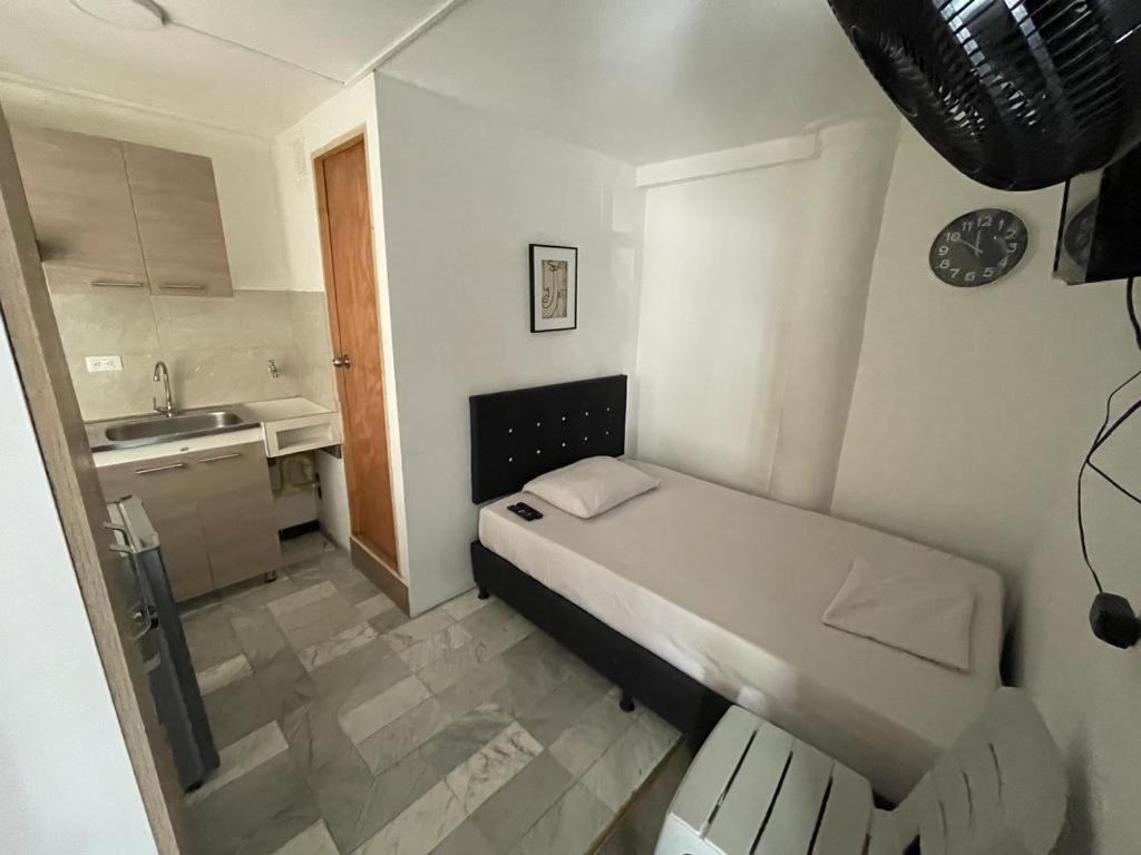 Apartamento Pequeno Apartaestudio Cerca A Plaza Mayor Y Unidad Deportiva De Belen Medellín