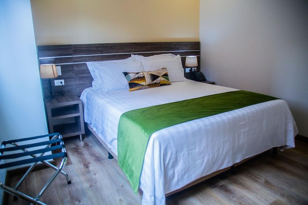 Hotel Ecohub 4*