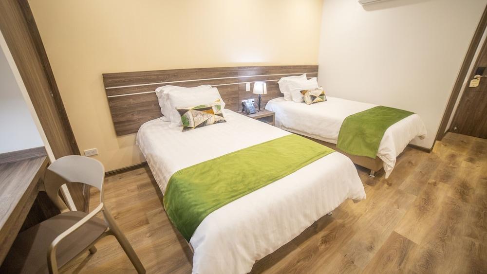 Hotel Ecohub 4*