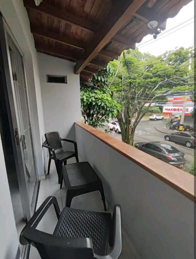 Loft A Media Cuadra De La Estacion Floresta Apartamento