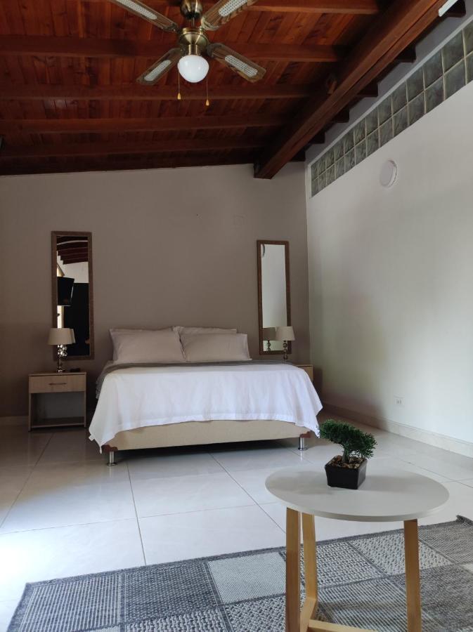 Apartamento Loft A Media Cuadra De La Estacion Floresta *