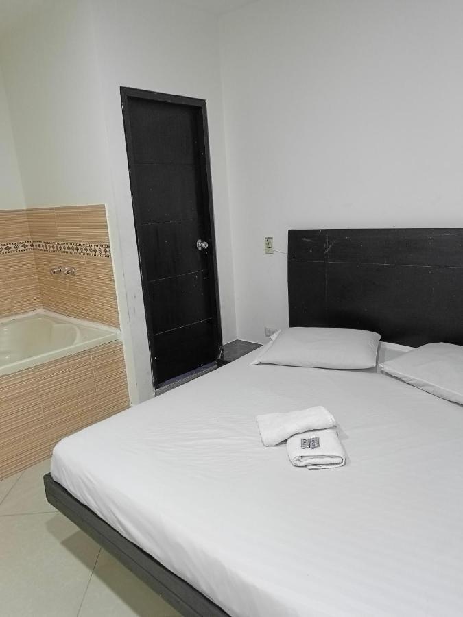 Hotel Universo Plaza *