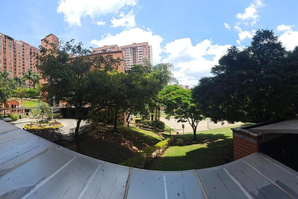 Apartamento Full En Medellin, Loma De Bernal, Reservas Con Dcto Solo Por Pc No Por Movil Apartment *