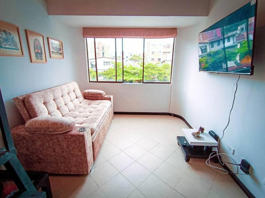Amplio Duplex Con Terraza Privada. Apartamento *