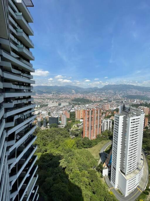 Apto De Lujo Las Palmas 3 Br * Medellín