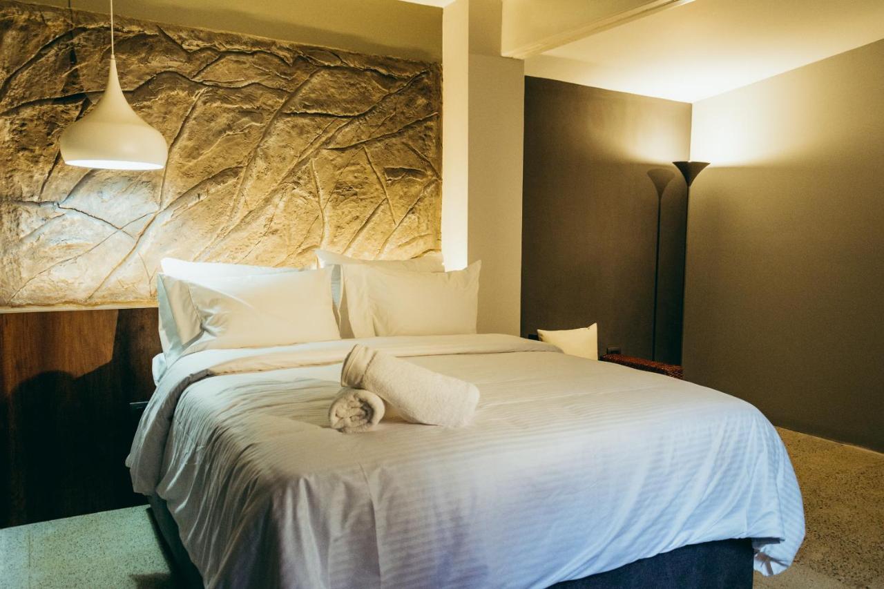Hotel I Believe- All Manila-poblado