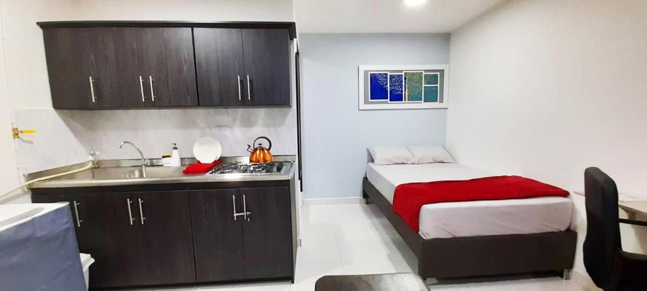 Estudio Vida Cerca A Laureles Apartamento