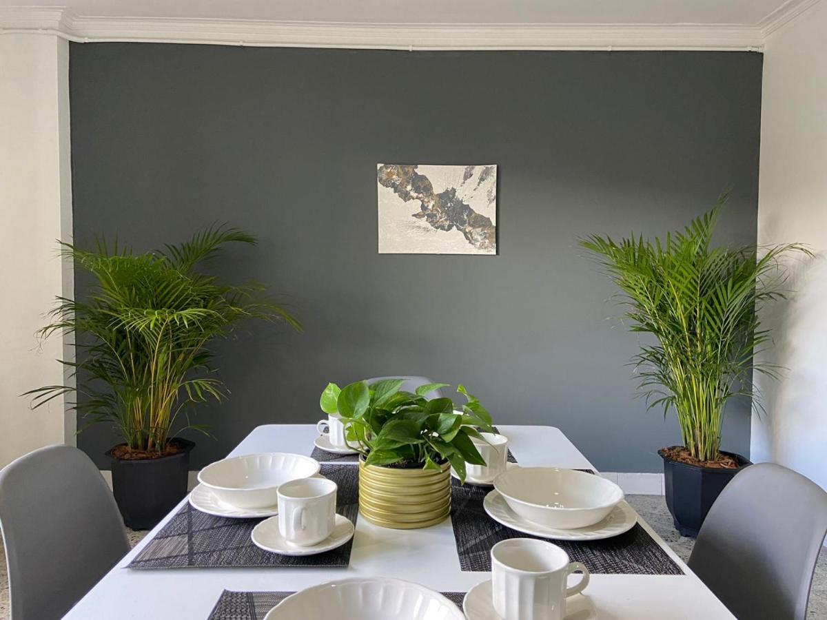 Apartamento En Cerca De Laureles Apartamento *
