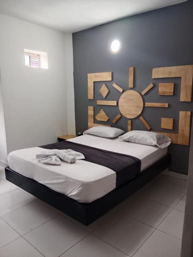 66 Hostal *