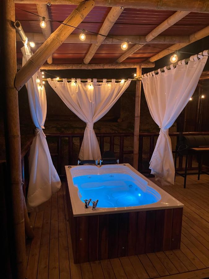 Bamboo Lodge, Vista Privilegiada A Las Montanas Camping Medellín