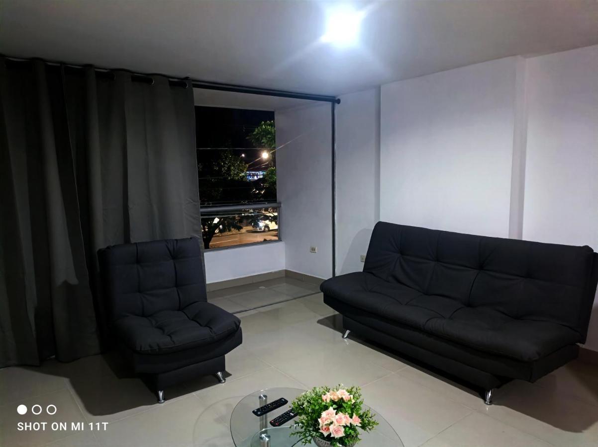 Apartamento Amplio En * Medellín