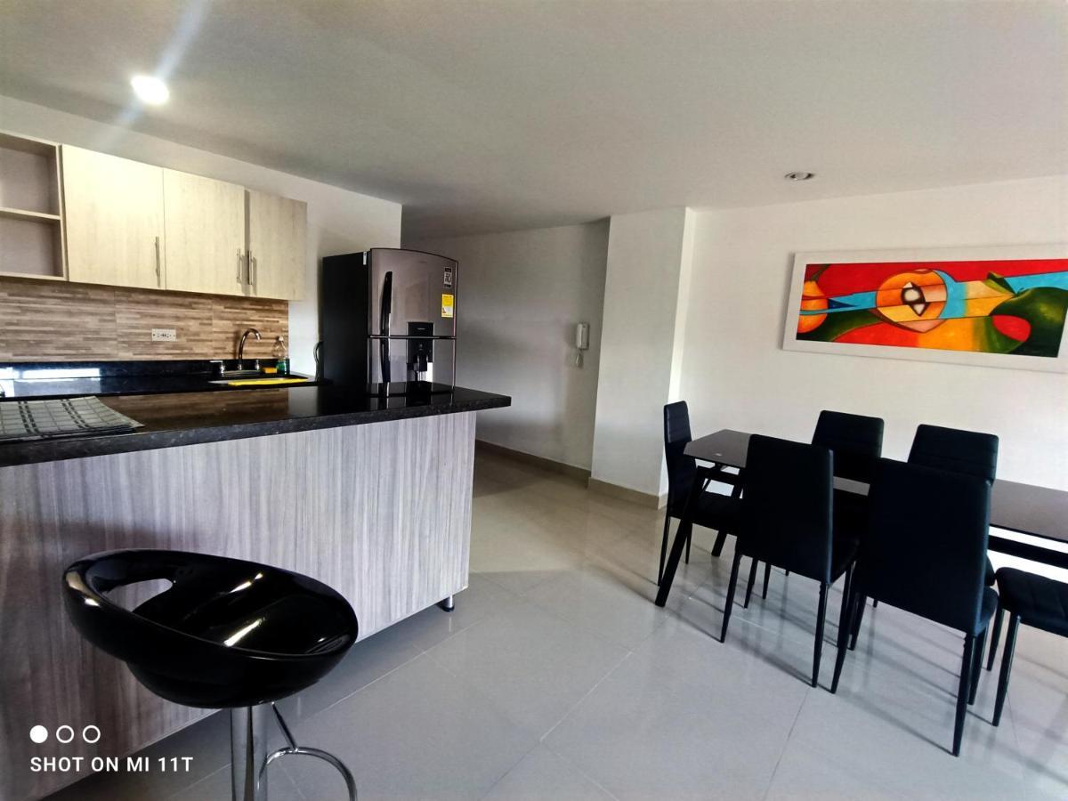 Apartamento Apartamento Amplio En *