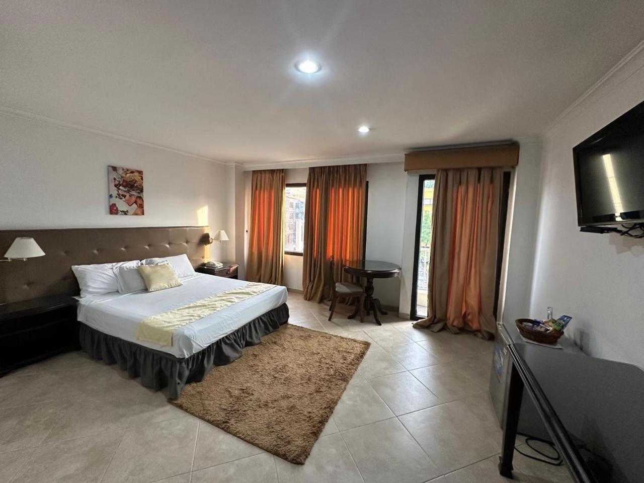 Hotel Plaza