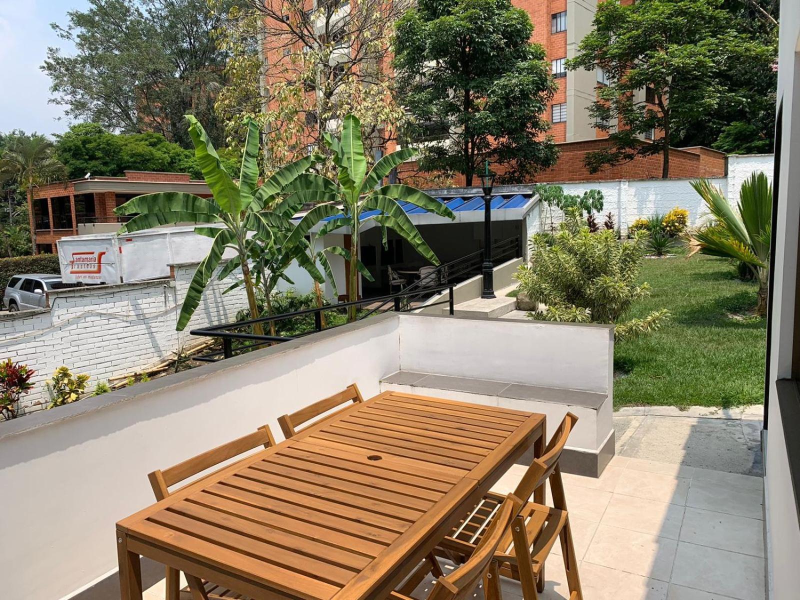 Apartamento El Poblado, La Frontera