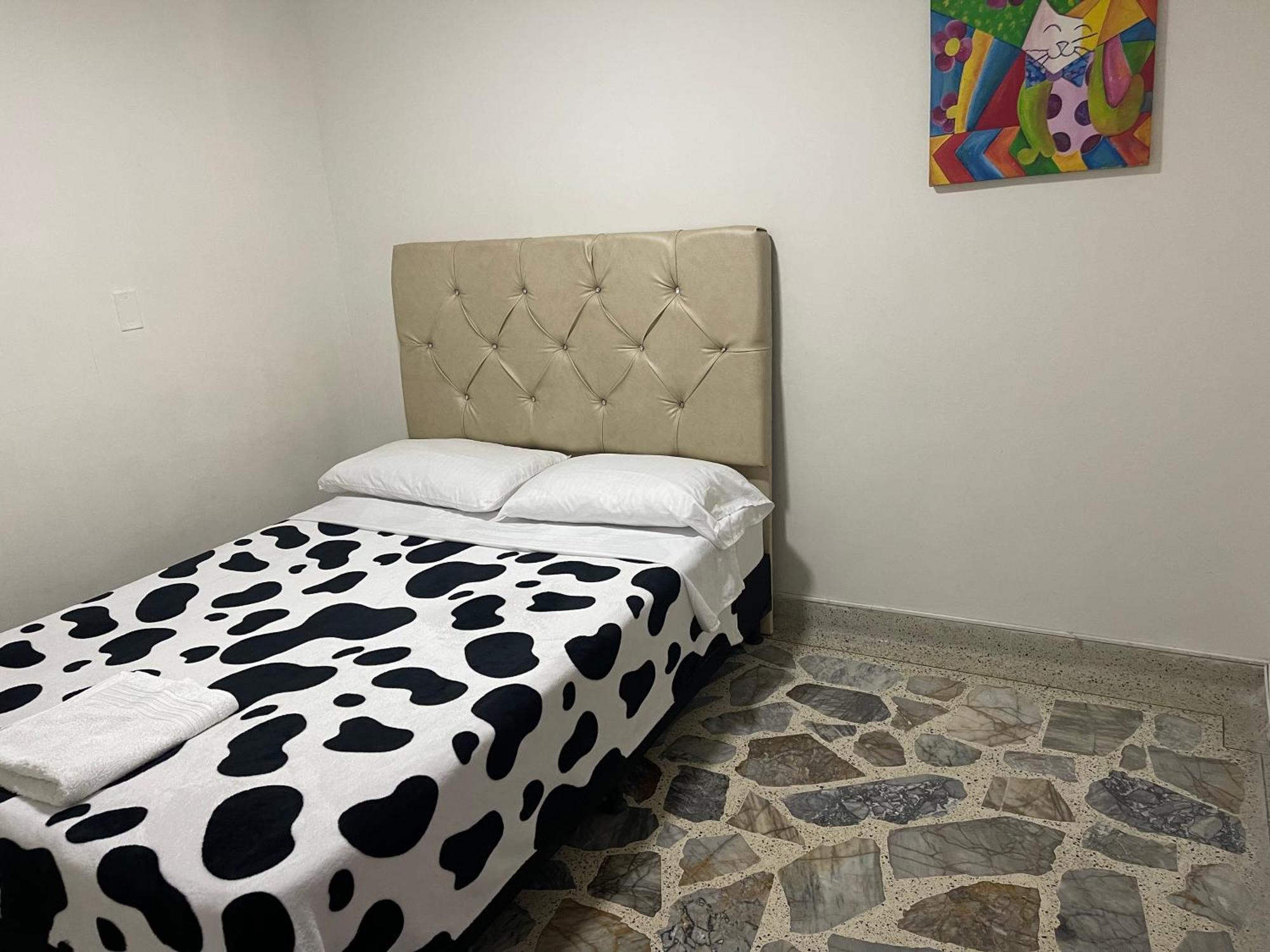 Apartamento Apartamento Comodo En Laureles, Grande , Centrico , Bien Ubicado Apto303 Medellín