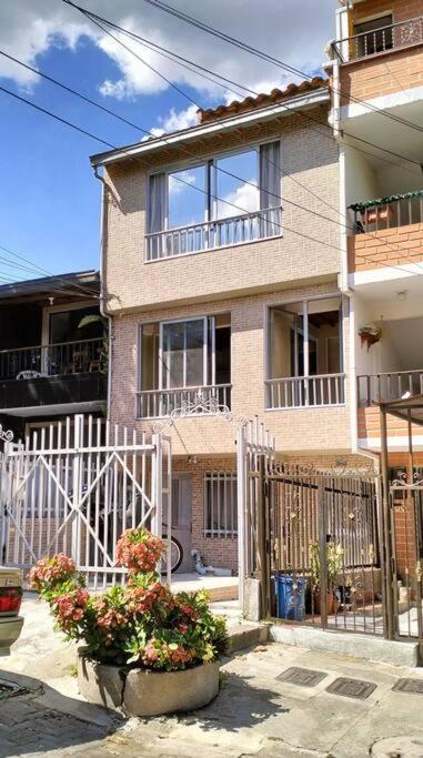 In Belen Medellin, Colombia Apartamento *