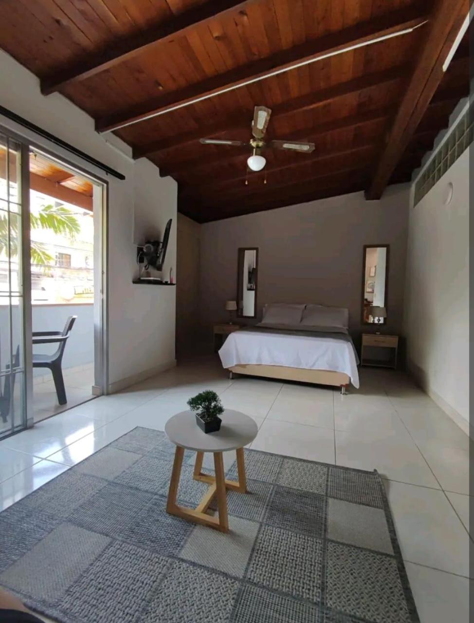 Loft A Media Cuadra De La Estacion Floresta Apartamento *