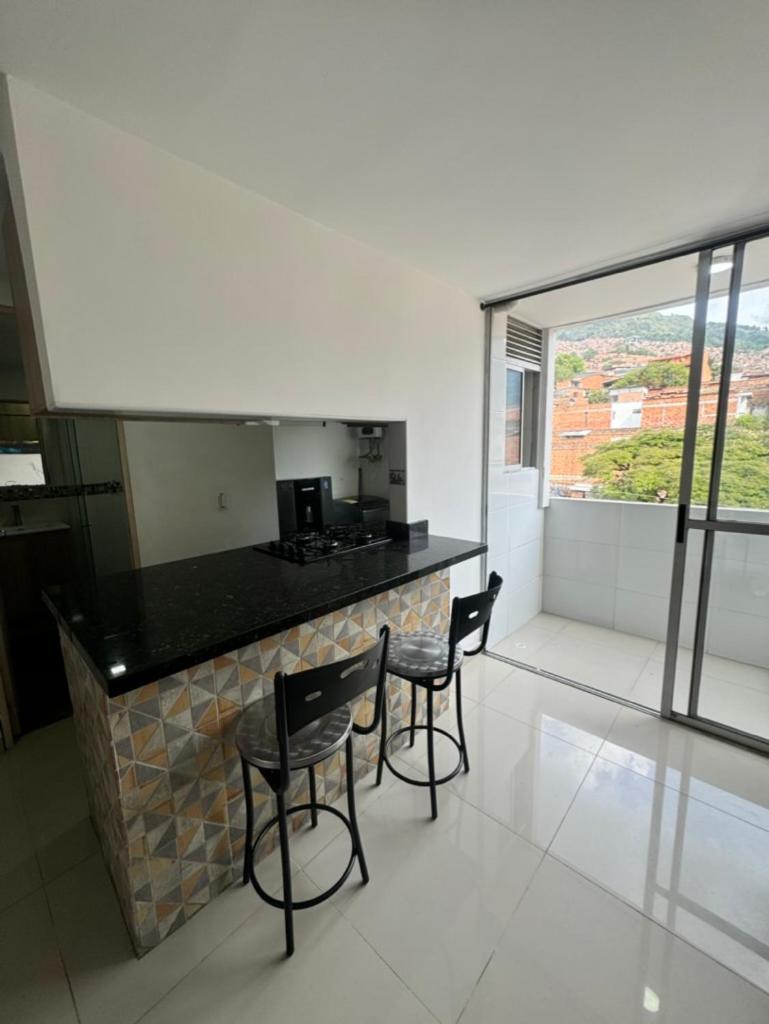 1051 Privado - Ascensor - Internet - Hermosa Vista