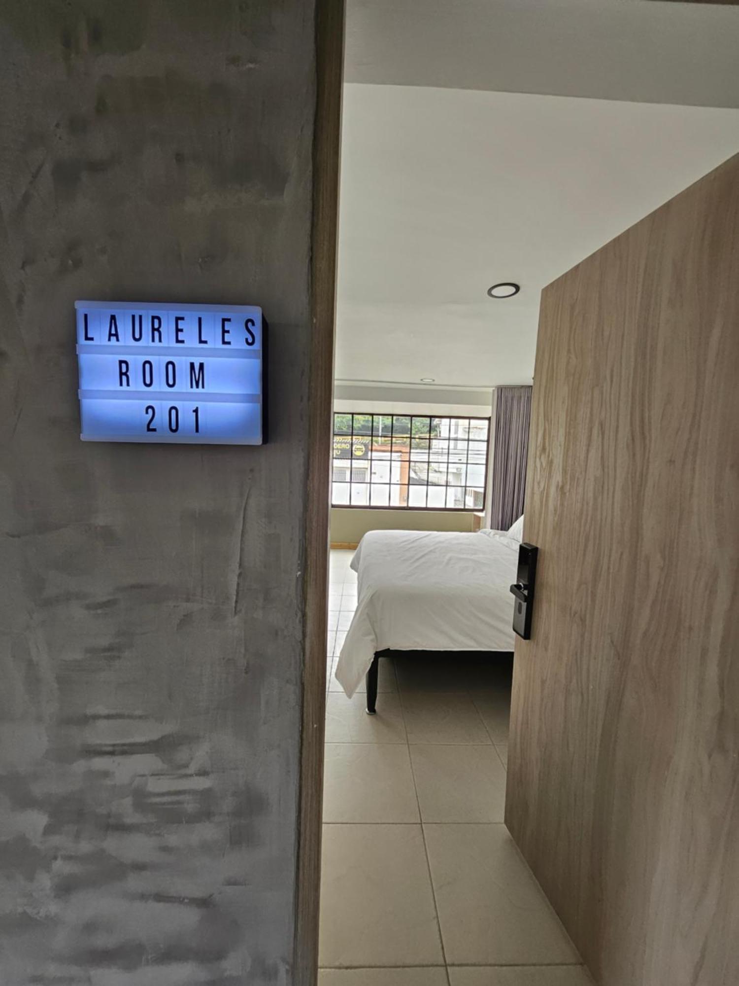 Hotel Aguacatala Stop *