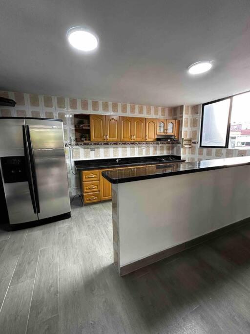 Apartamento Penthouse W/ Jacuzzi In Lleras Park
