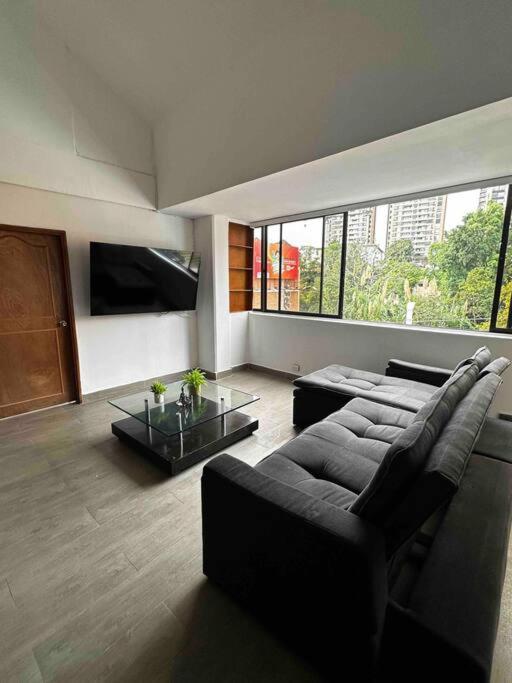 Apartamento Penthouse W/ Jacuzzi In Lleras Park Medellín