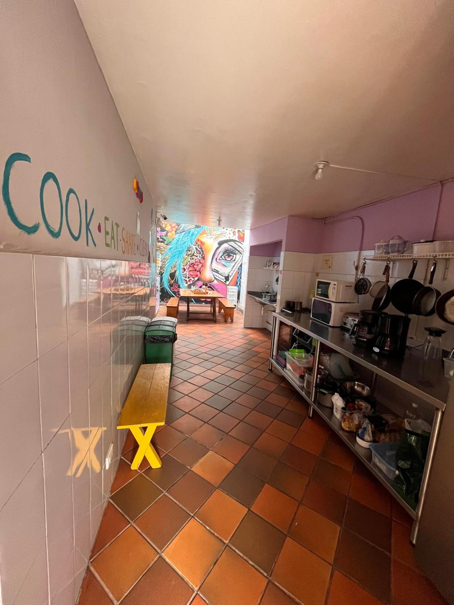 Hostal Yolo Medellín