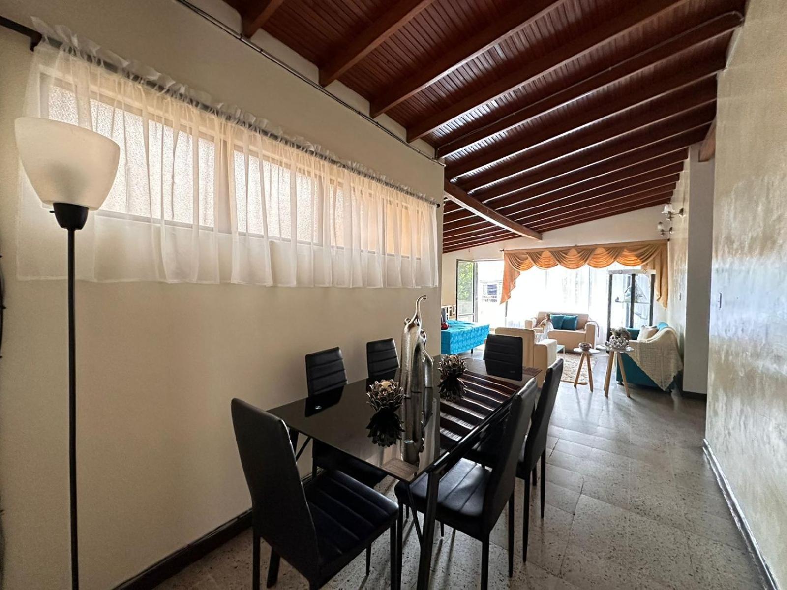Casa Abundia Pensión