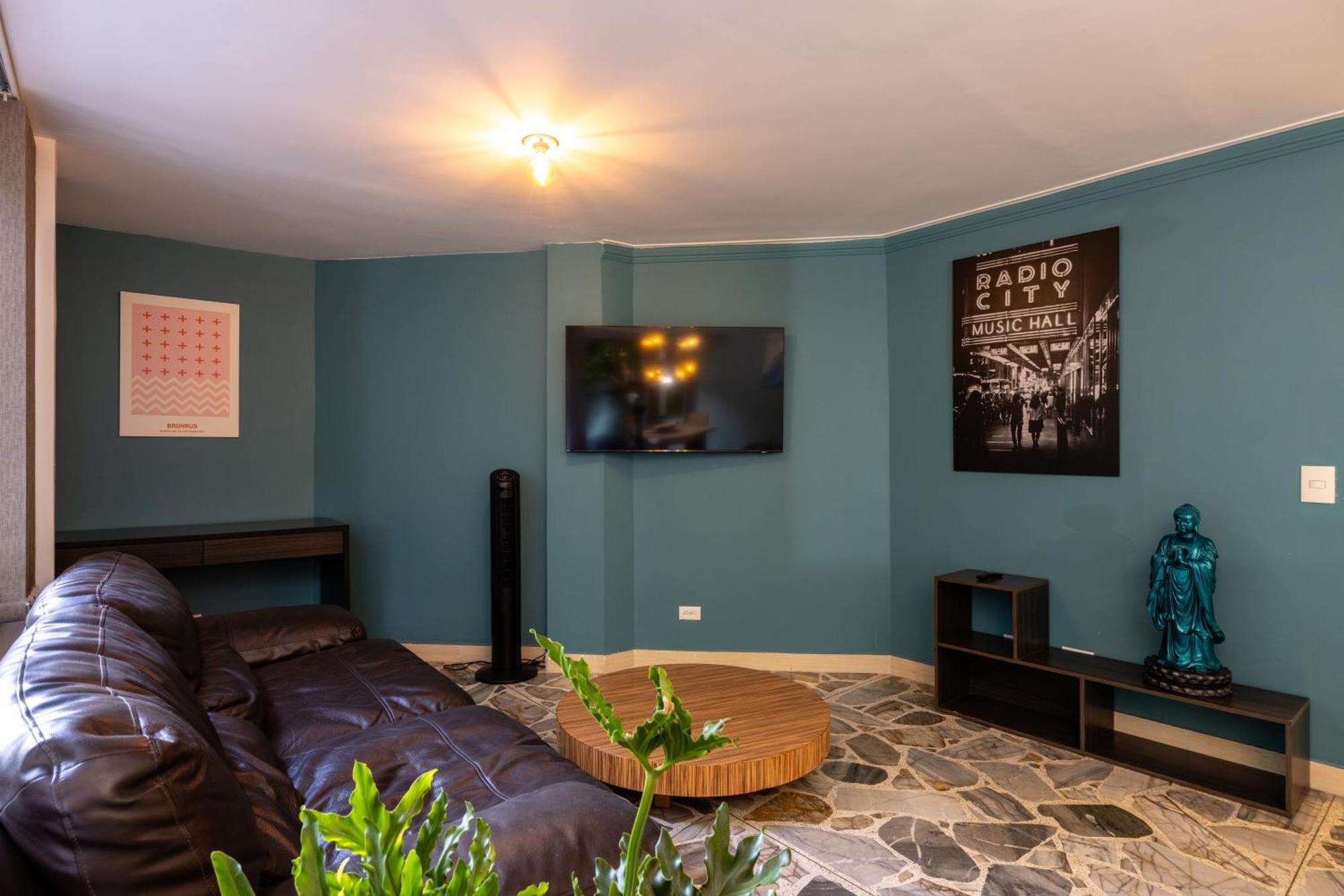 Apartamento El Poblado, La Frontera Medellín