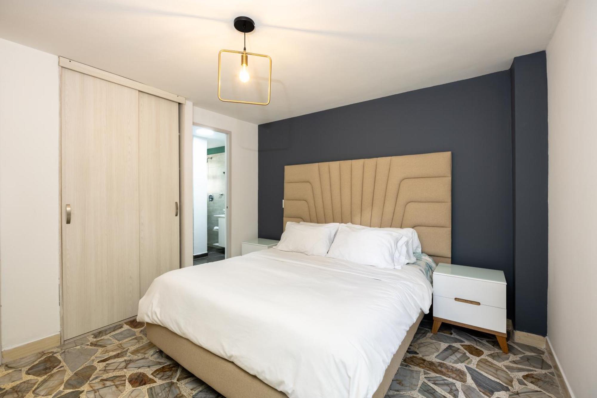Apartamento El Poblado, La Frontera *