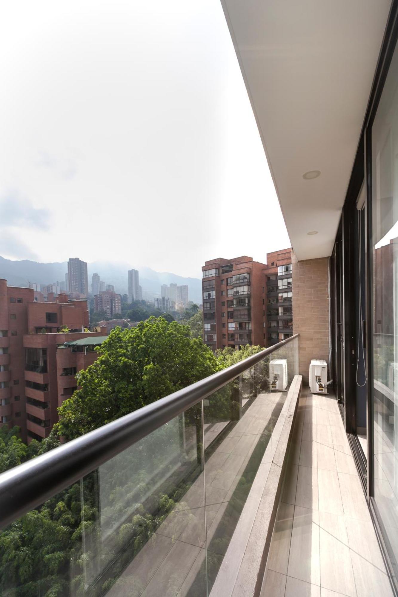 Class De De Lujo El Poblado. Excelente Ubicacion Apartamento Medellín