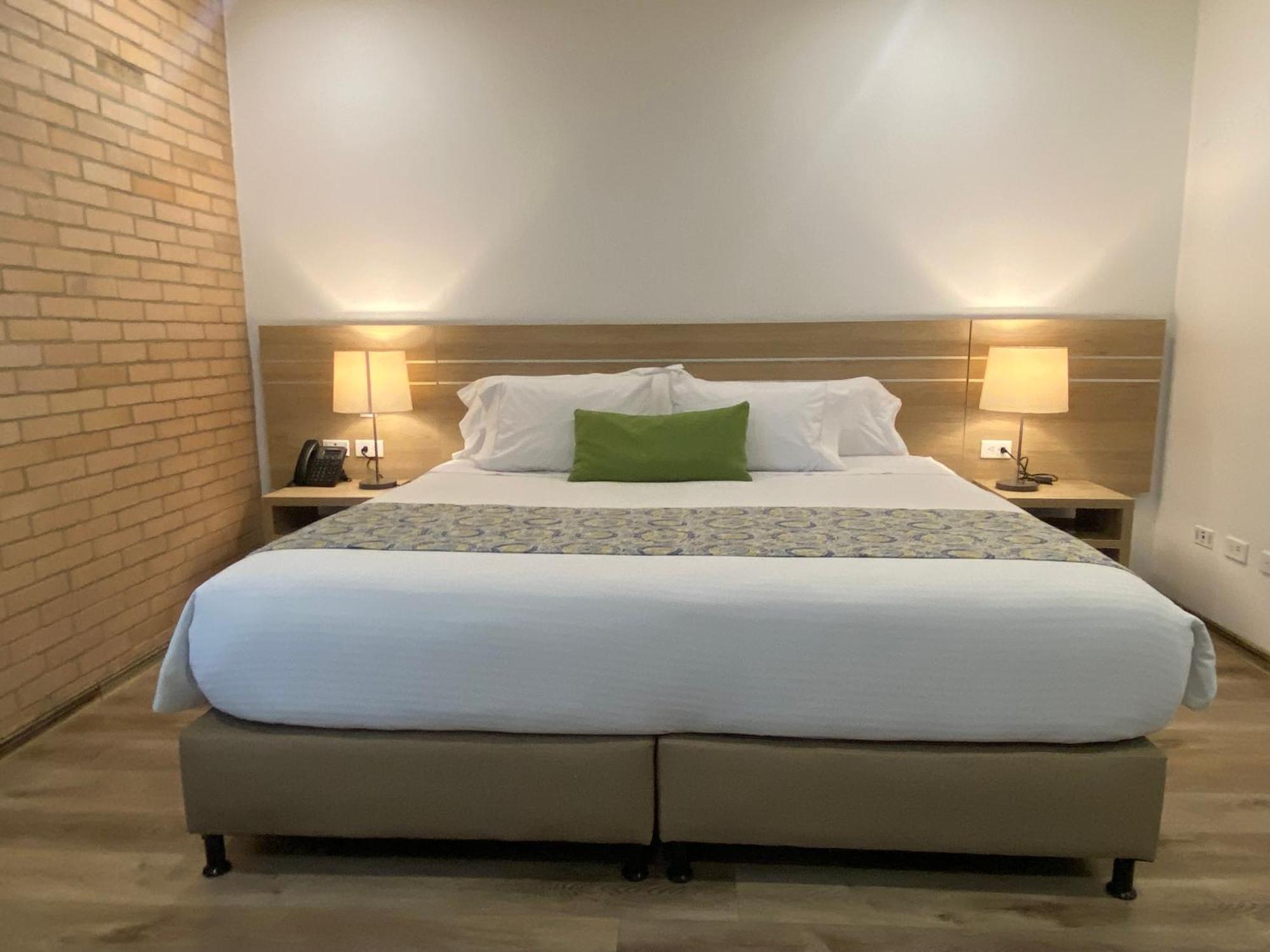 Hotel Ecohub 4*