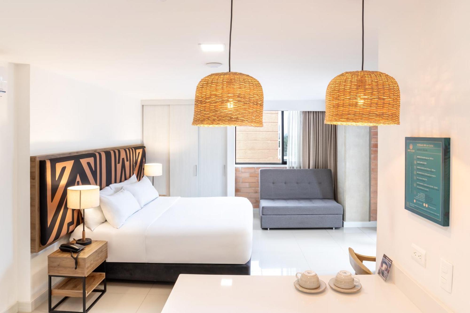 Hotel Origen Local *