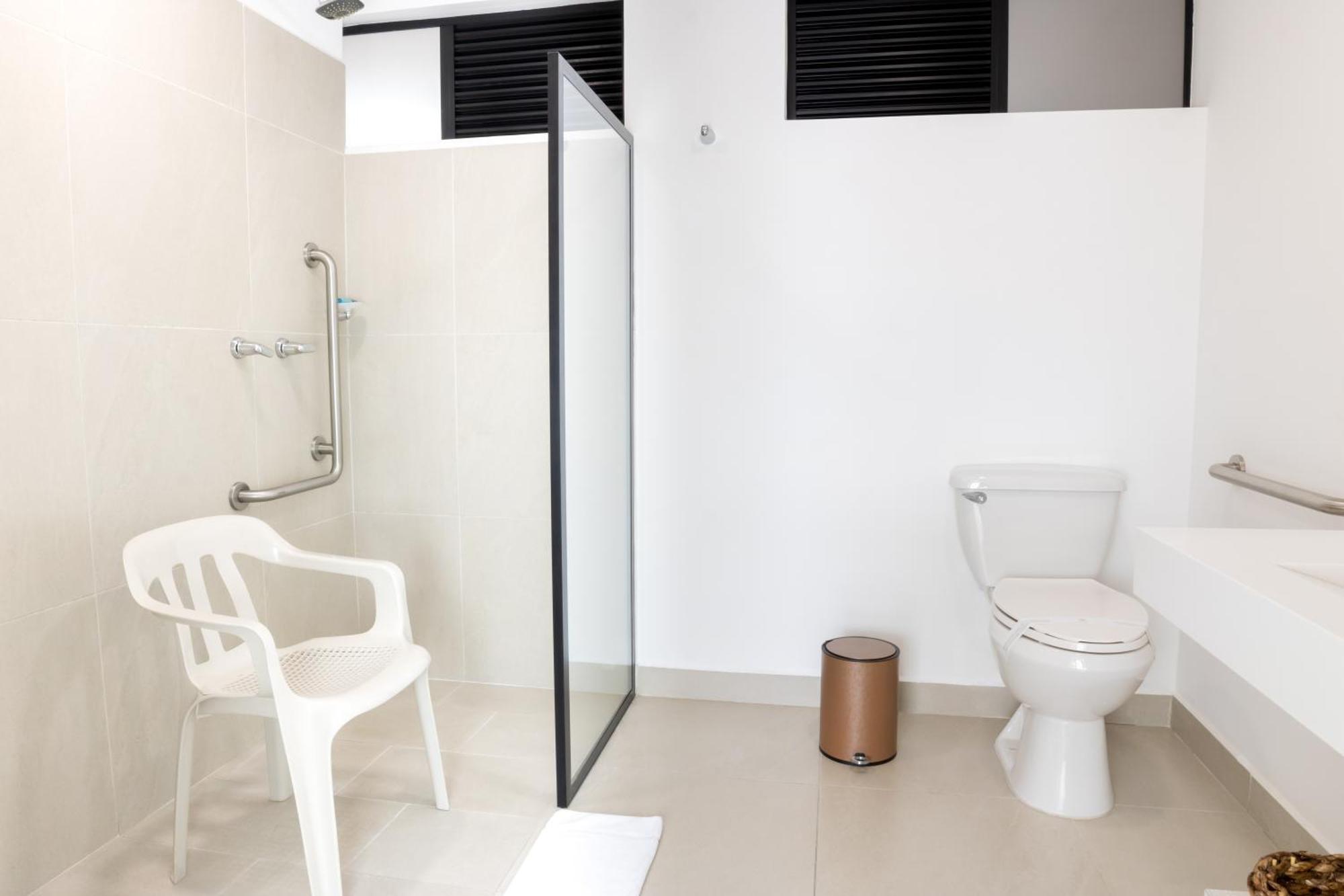 Hotel Origen Local *