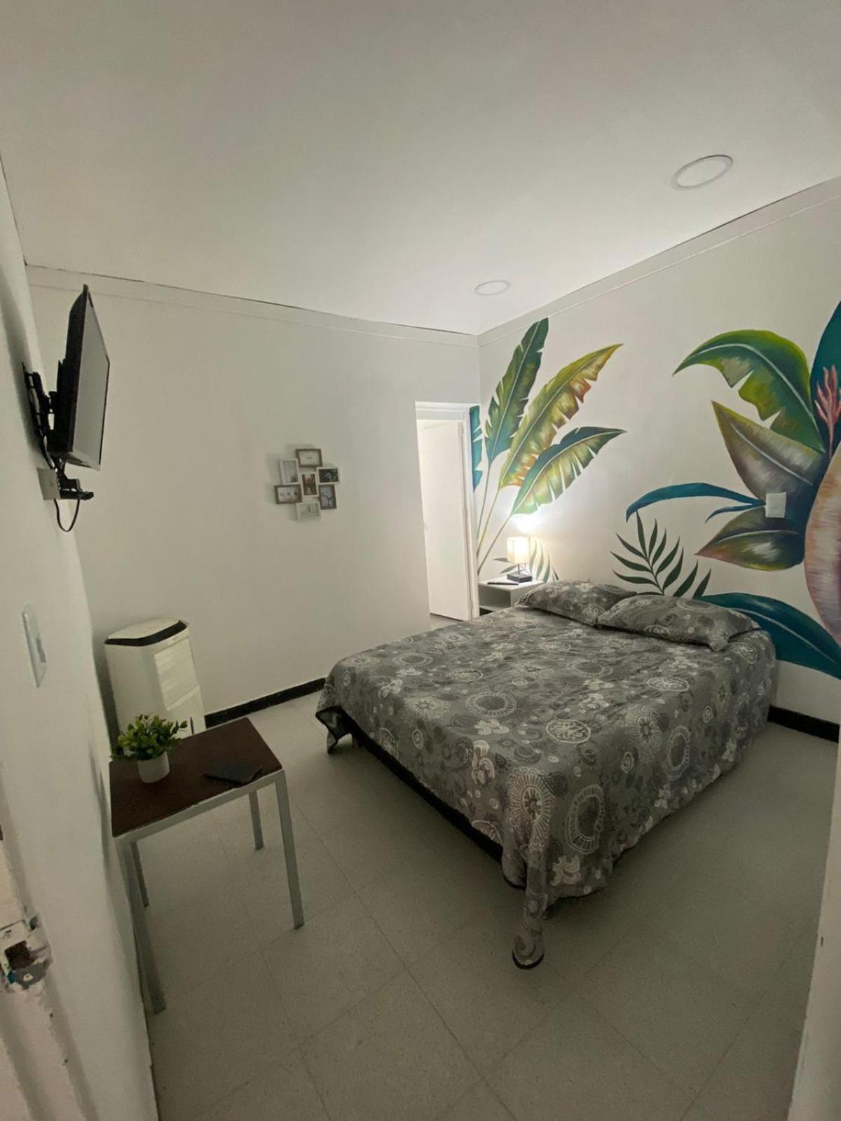 Hotel cápsula Baku Laureles *
