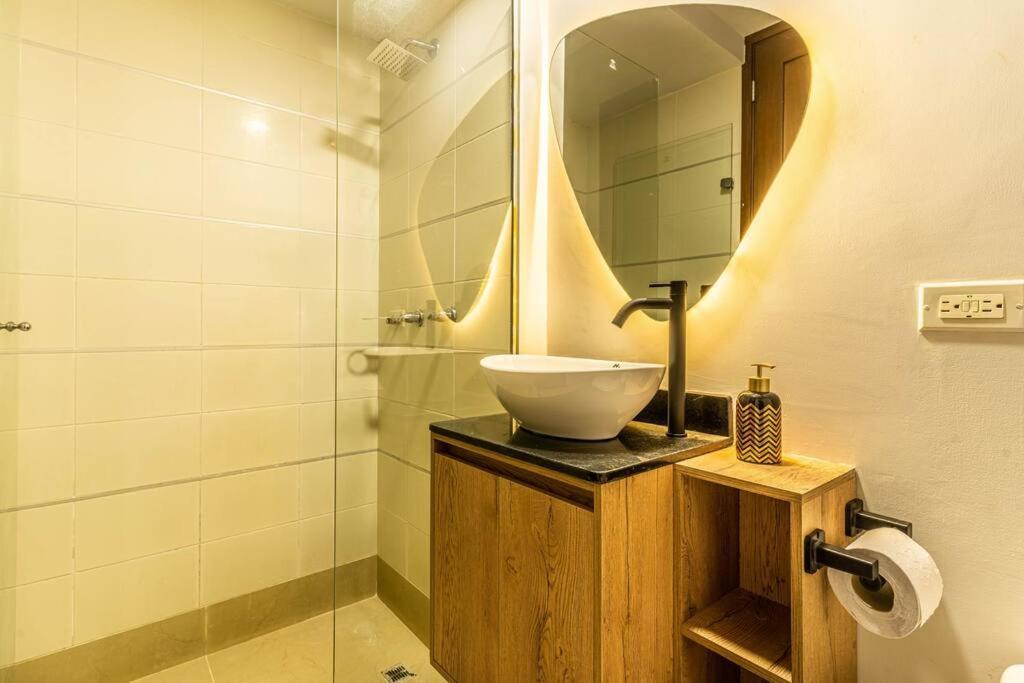 Familiar Con Jacuzzi El Poblado Apartamento