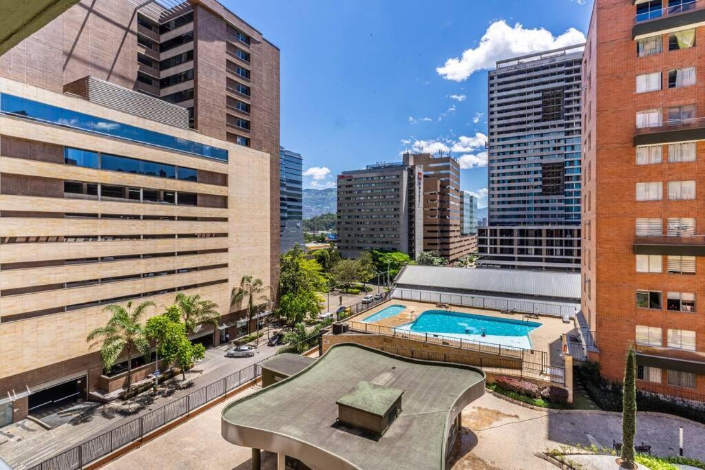 Familiar Con Jacuzzi El Poblado Medellín