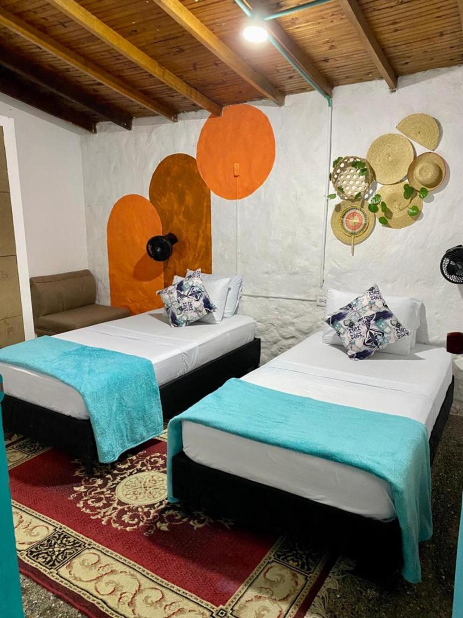 Hostal Spring