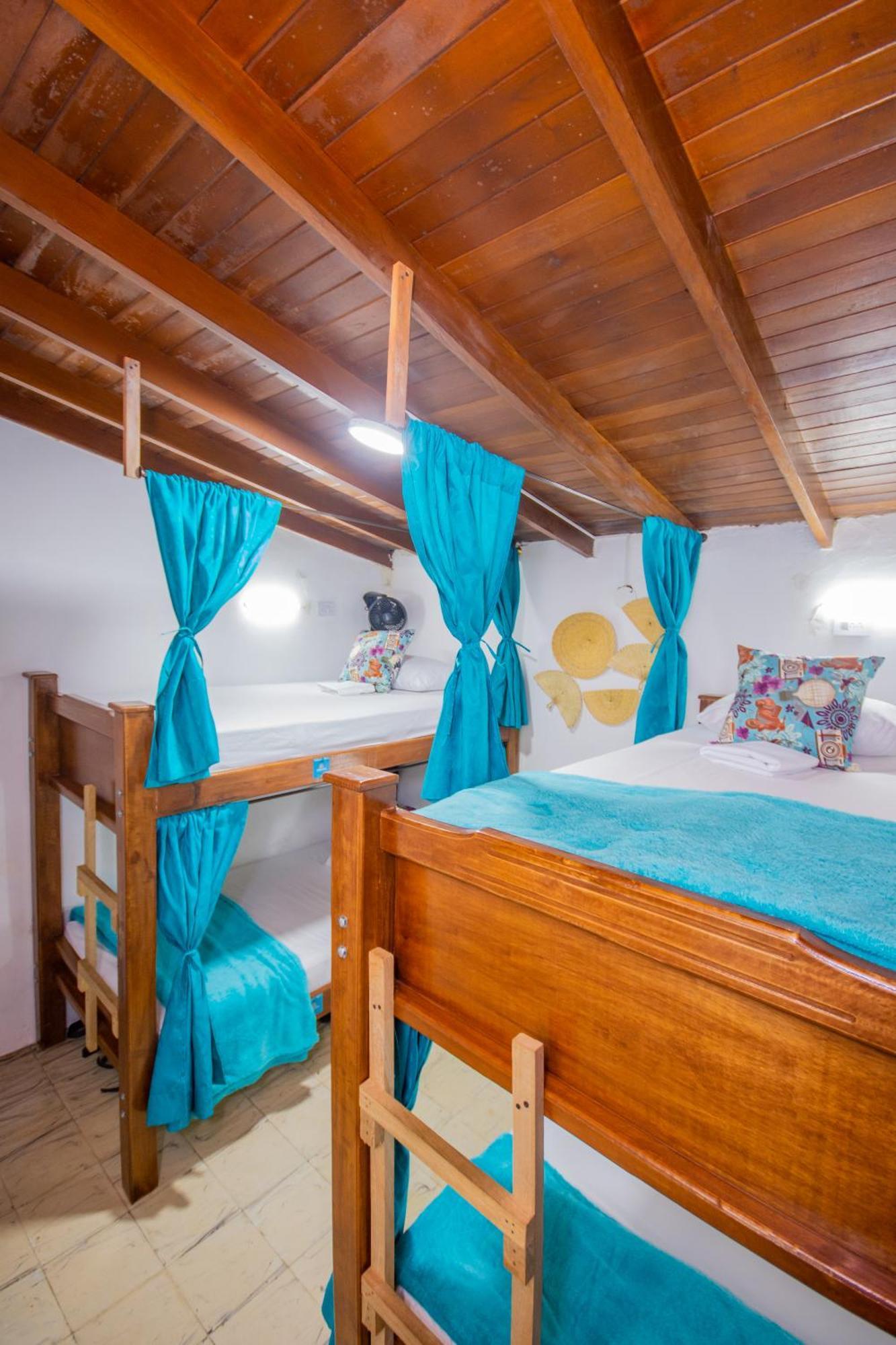 Hostal Spring