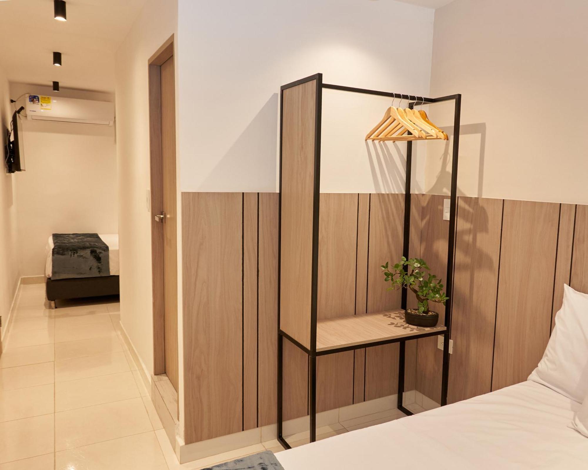 Elemont Hotel