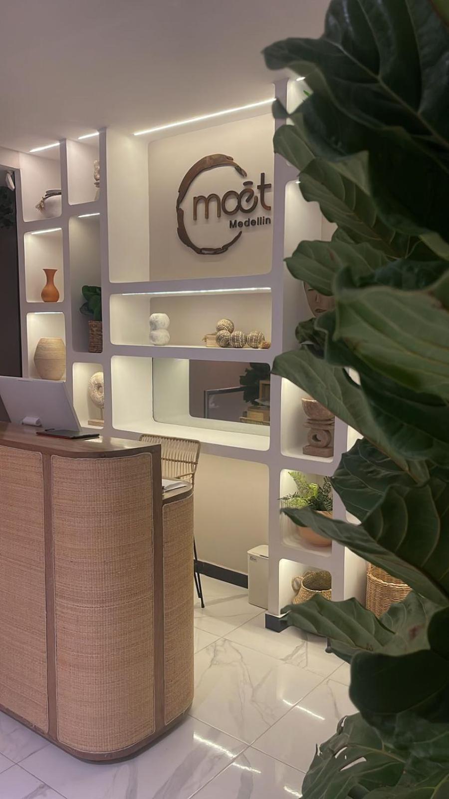 Moet Hotel 3*