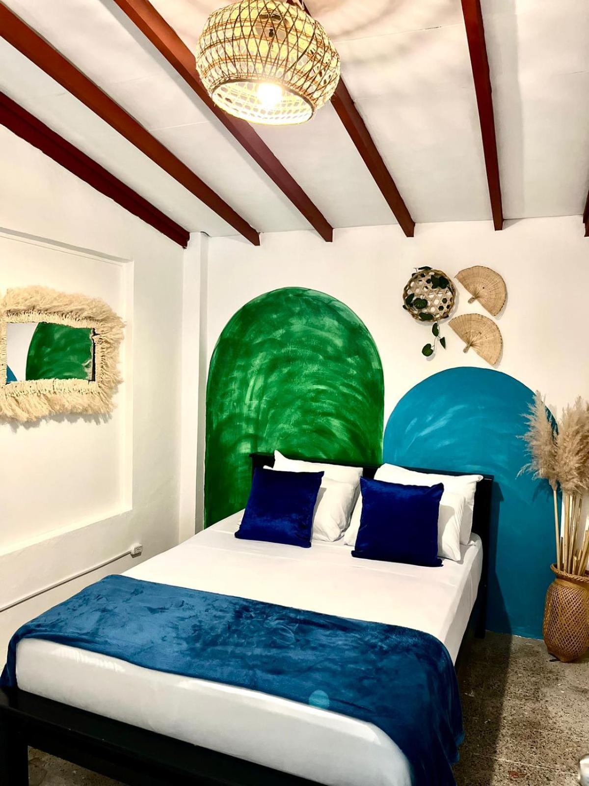 Hostal Spring
