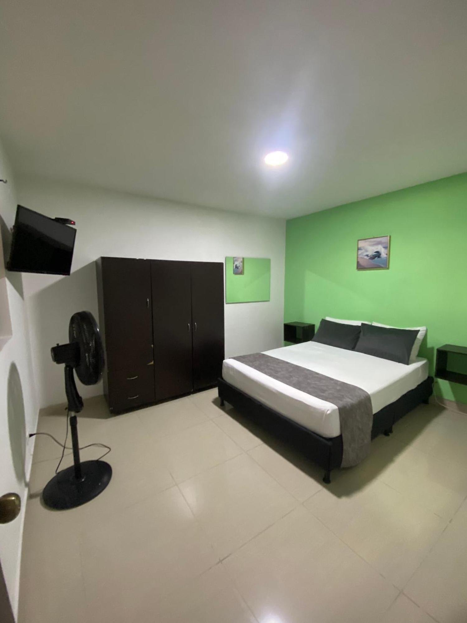 33 Bulerias Hotel