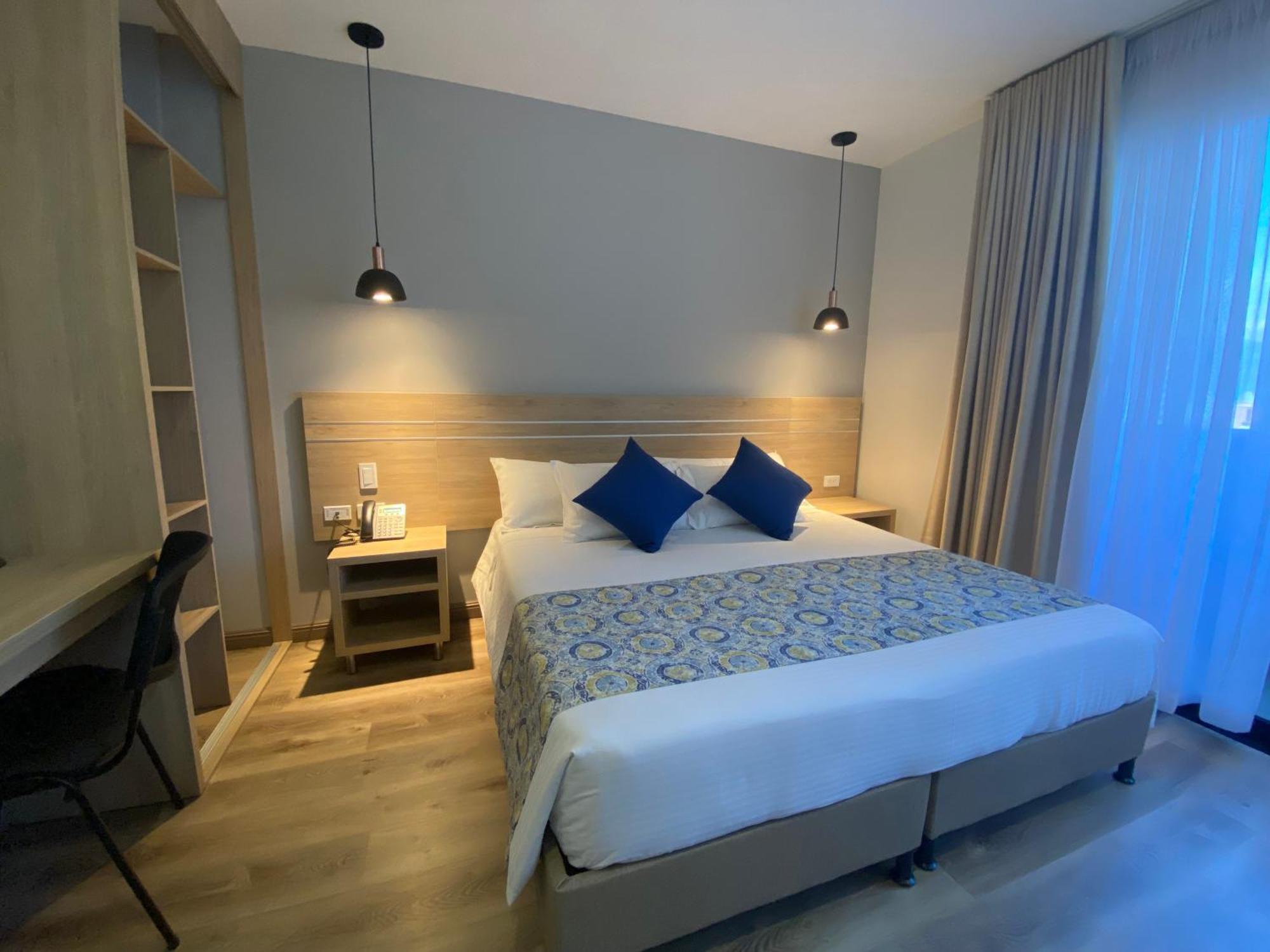 Ecohub 4*